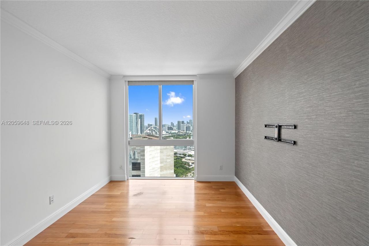 335 S Biscayne Blvd, Unit 4112, Miami, FL 33131 Photo