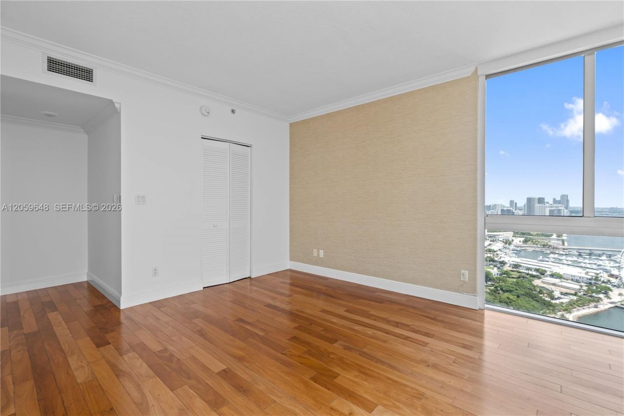 335 S Biscayne Blvd, Unit 4112, Miami, FL 33131 Photo