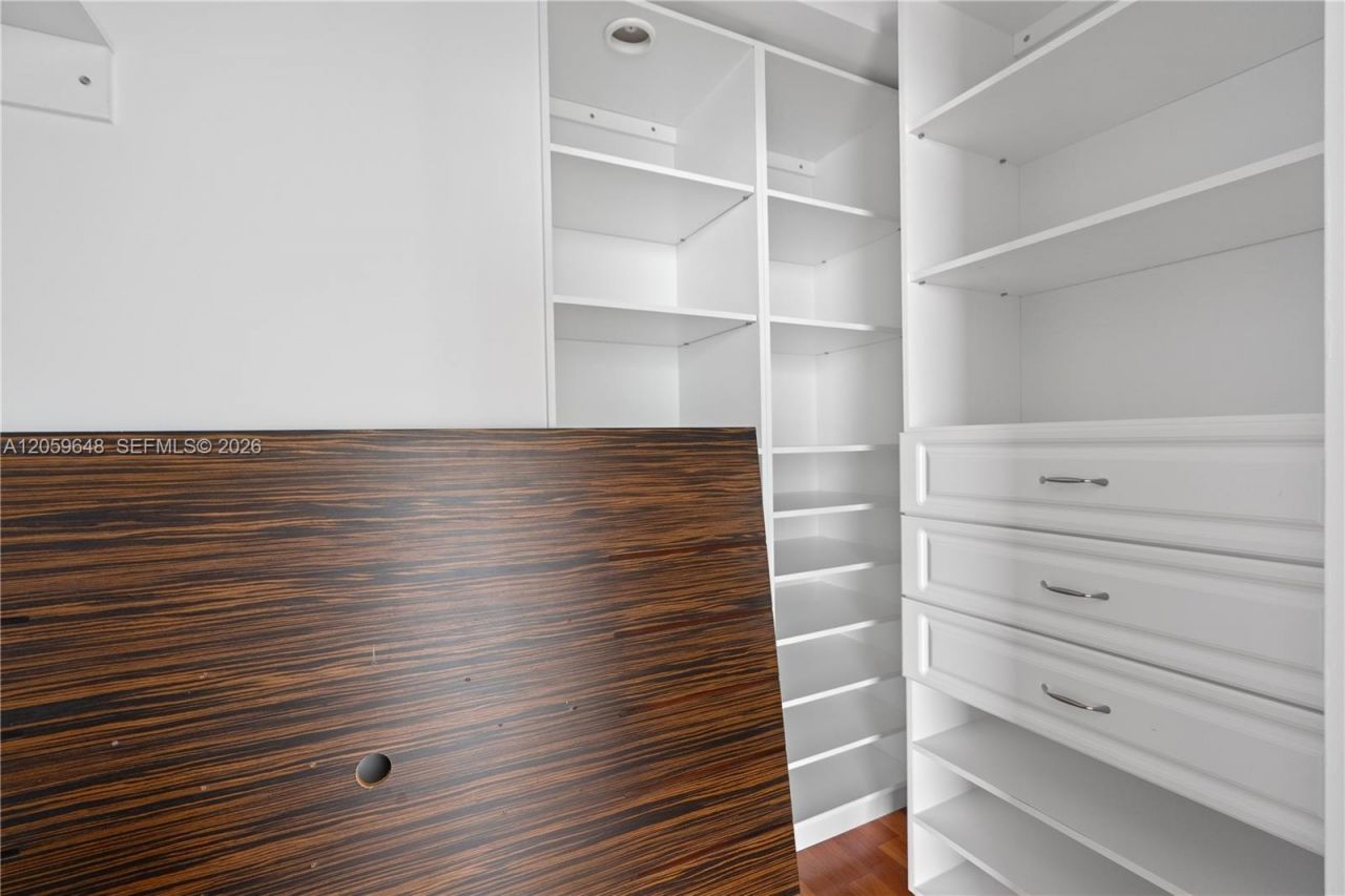 335 S Biscayne Blvd, Unit 4112, Miami, FL 33131 Photo