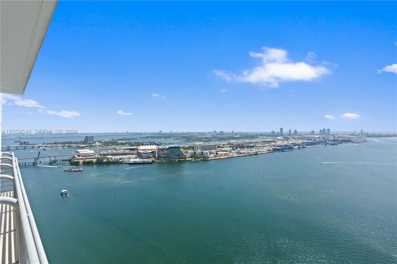 335 S Biscayne Blvd, Unit 4112, Miami, FL 33131 Photo