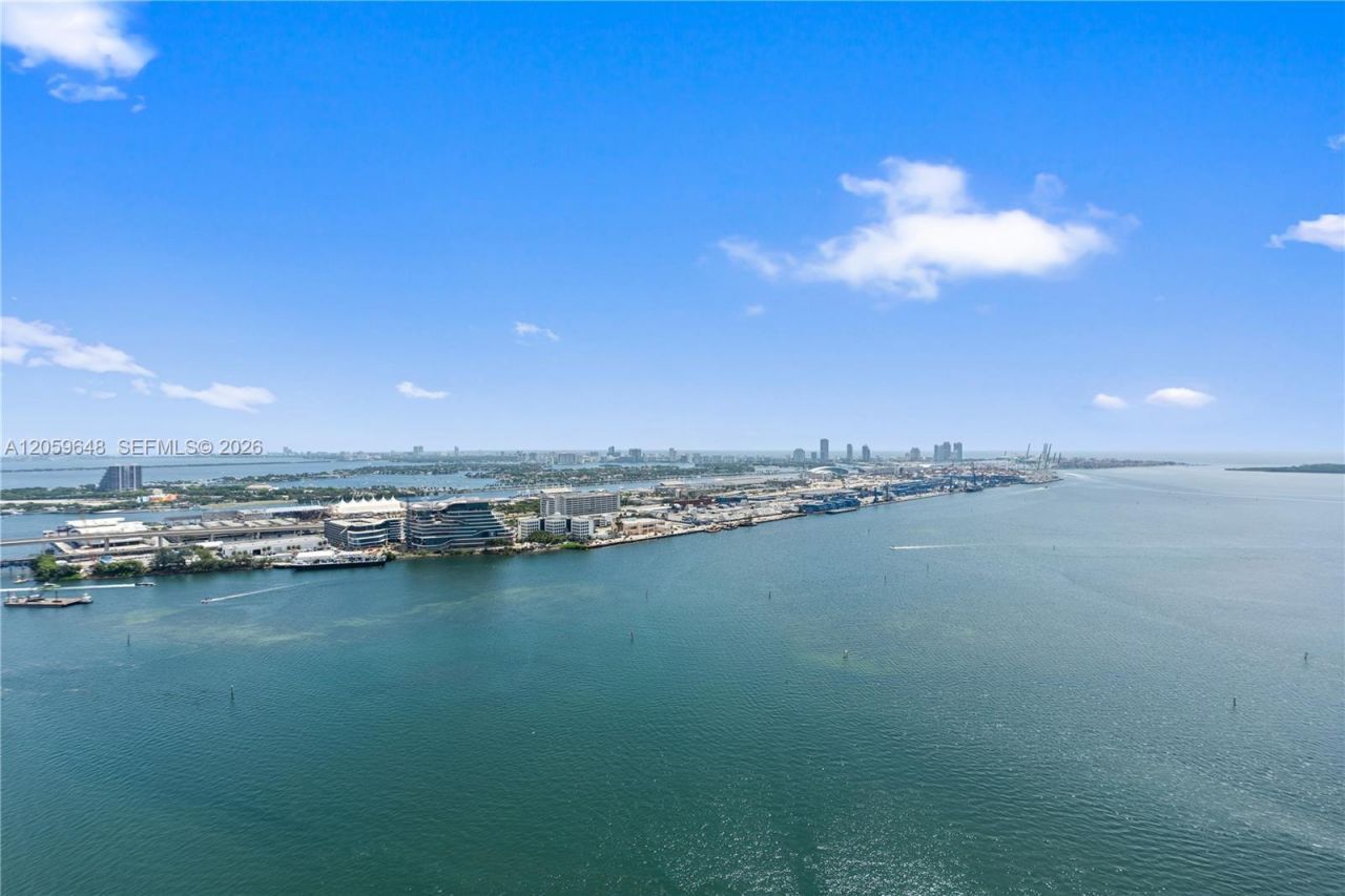 335 S Biscayne Blvd, Unit 4112, Miami, FL 33131 Photo
