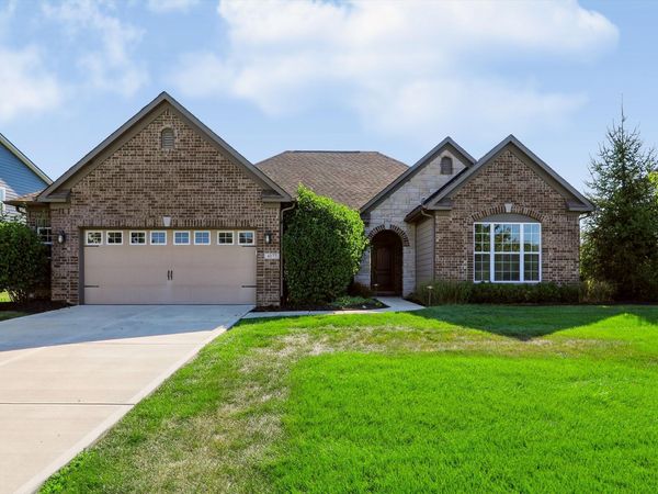 4177 Saddle Club Parkway, Bargersville, IN 46106