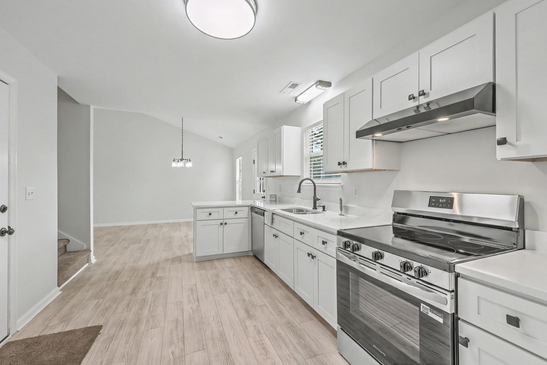 1327 Winterberry Avenue Photo 14