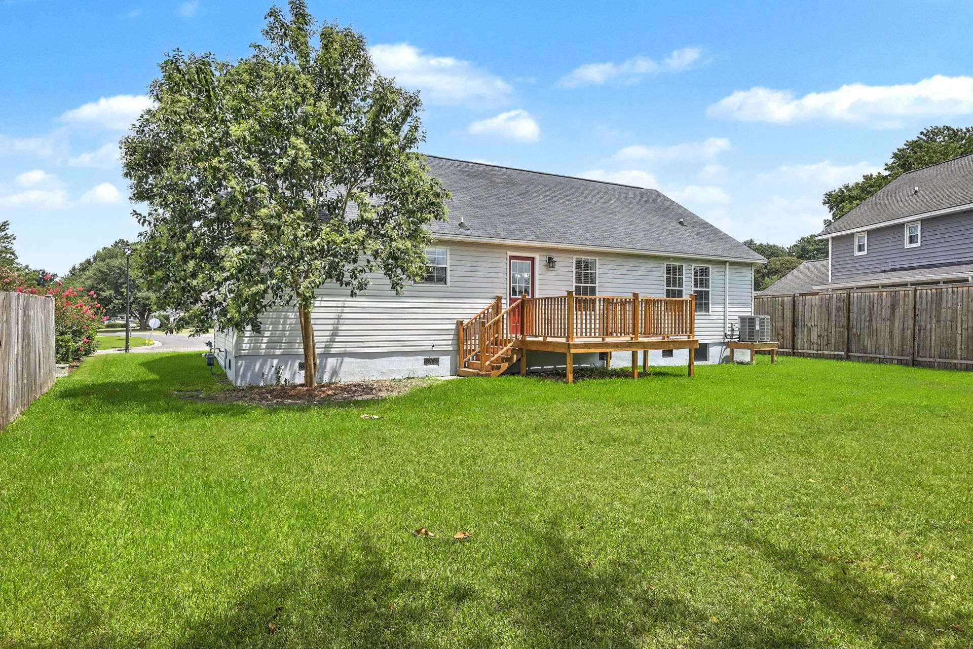 1327 Winterberry Avenue Photo 31