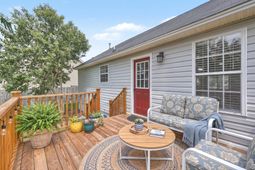 1327 Winterberry Avenue photo 4