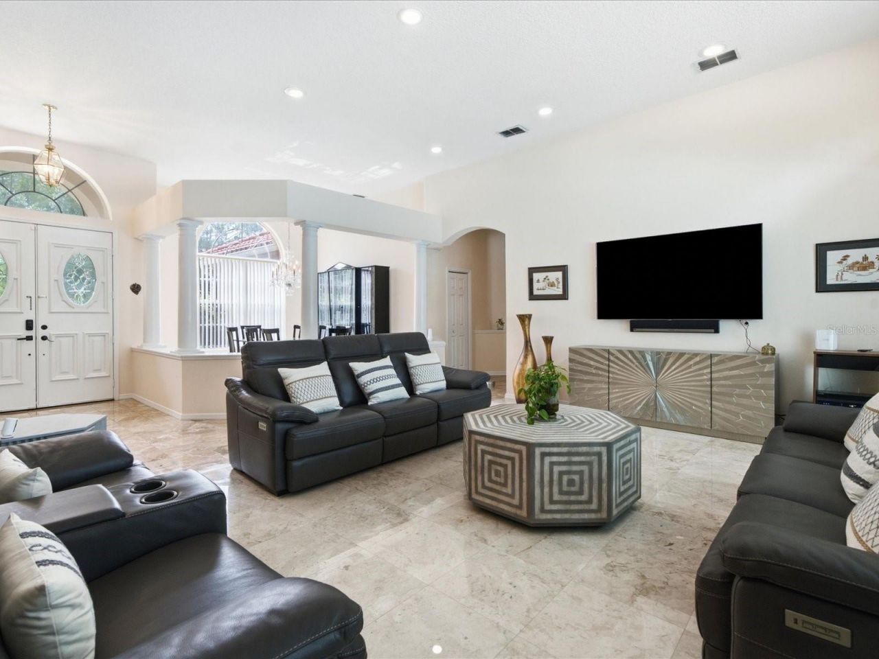 18621 Avenue Capri, Lutz, FL 33558 Photo
