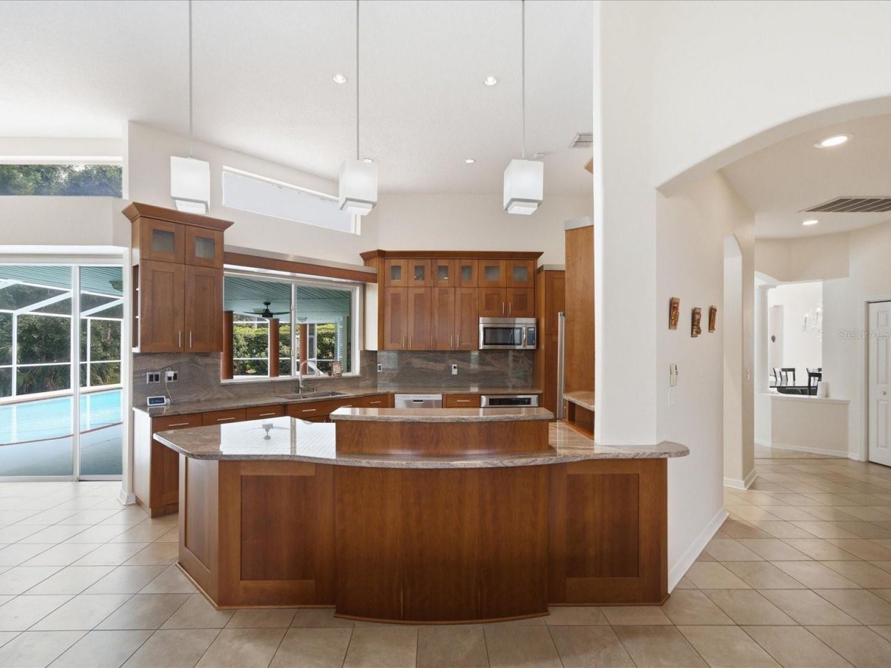 18621 Avenue Capri, Lutz, FL 33558 Photo
