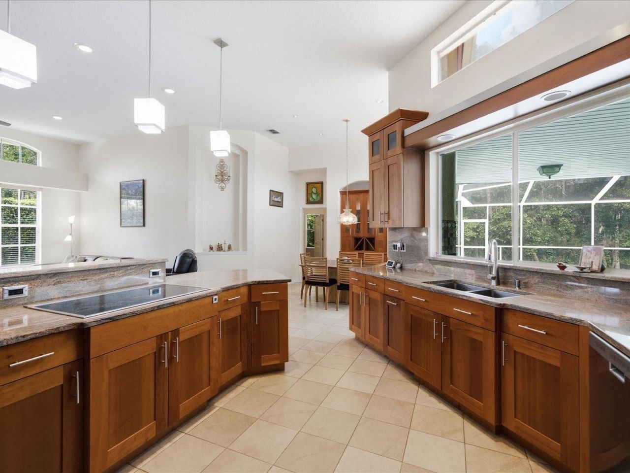 18621 Avenue Capri, Lutz, FL 33558 Photo