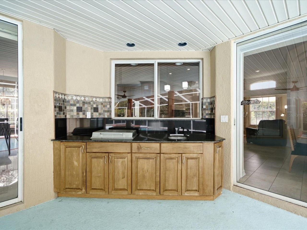 18621 Avenue Capri, Lutz, FL 33558 Photo