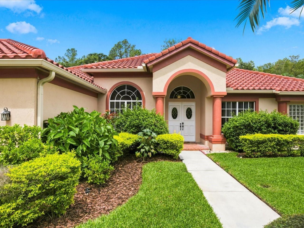 18621 Avenue Capri, Lutz, FL 33558 Photo