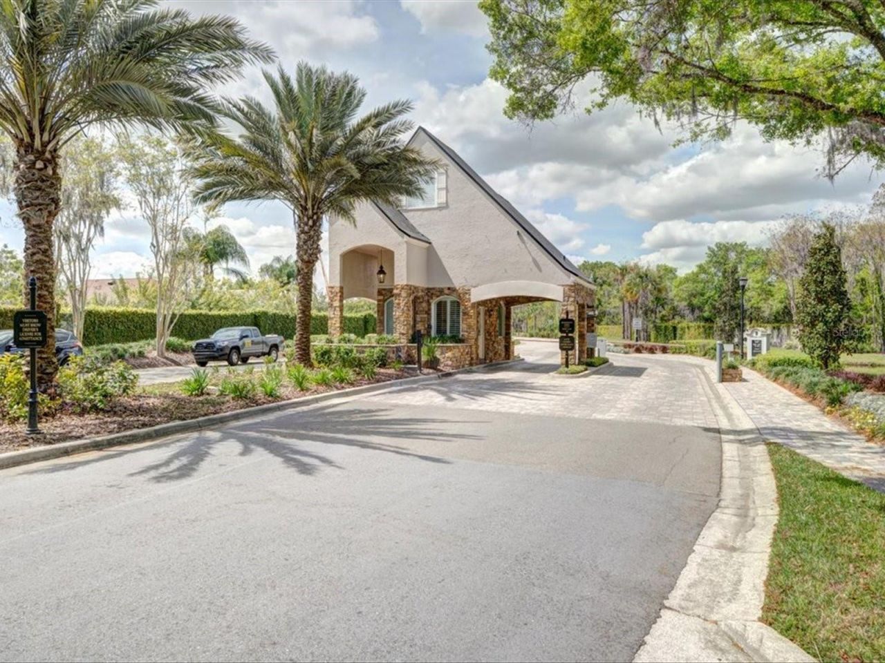 18621 Avenue Capri, Lutz, FL 33558 Photo