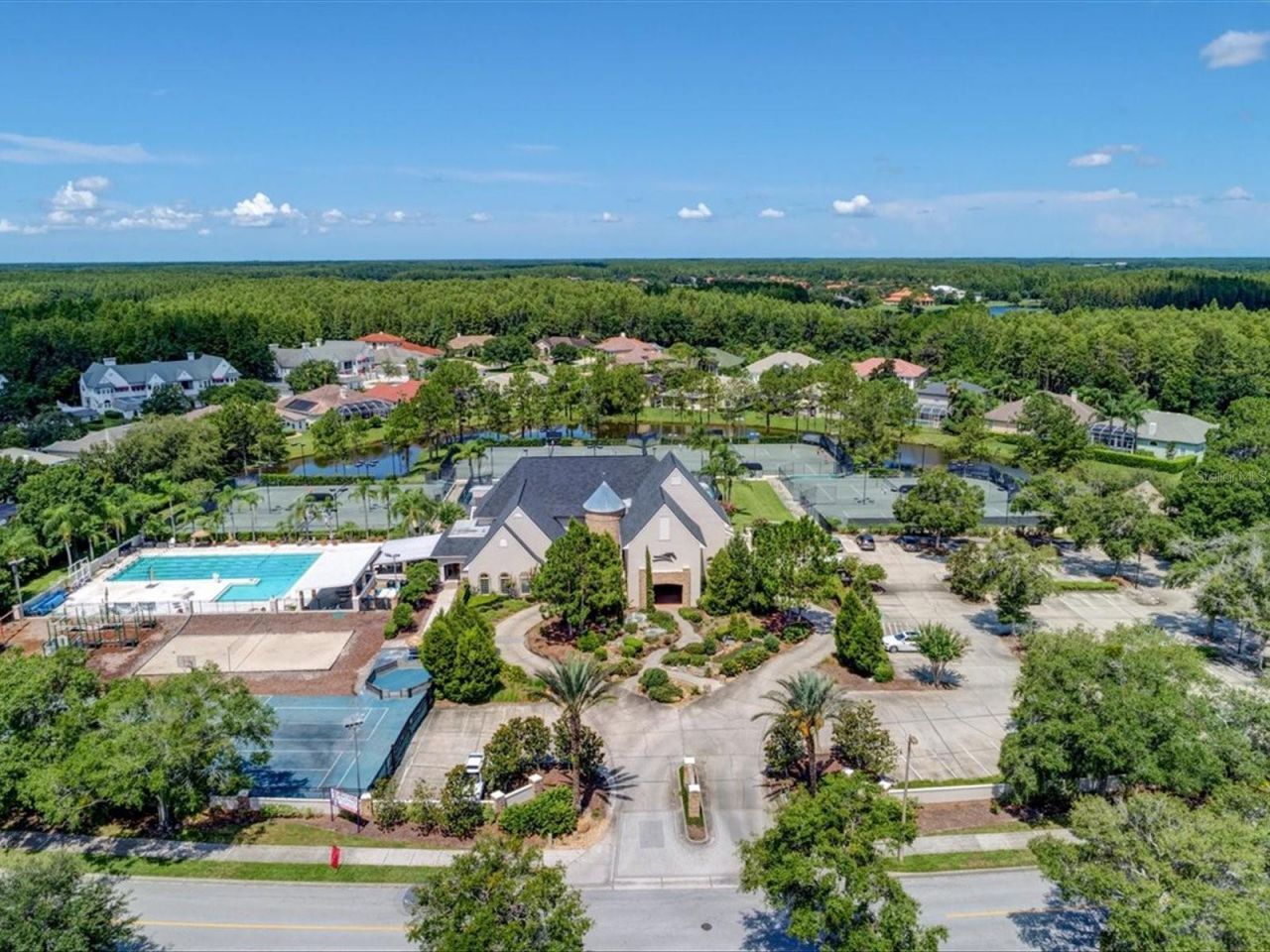 18621 Avenue Capri, Lutz, FL 33558 Photo