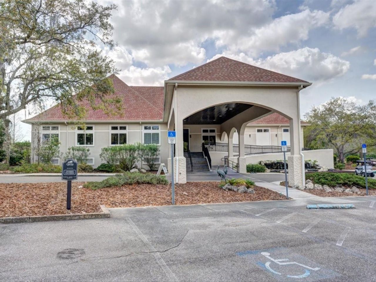 18621 Avenue Capri, Lutz, FL 33558 Photo