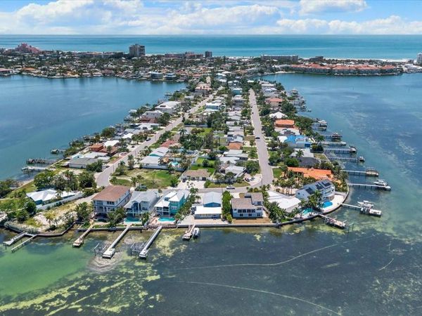 960 BOCA CIEGA ISLE DRIVE , ST PETE BEACH, FL 33706