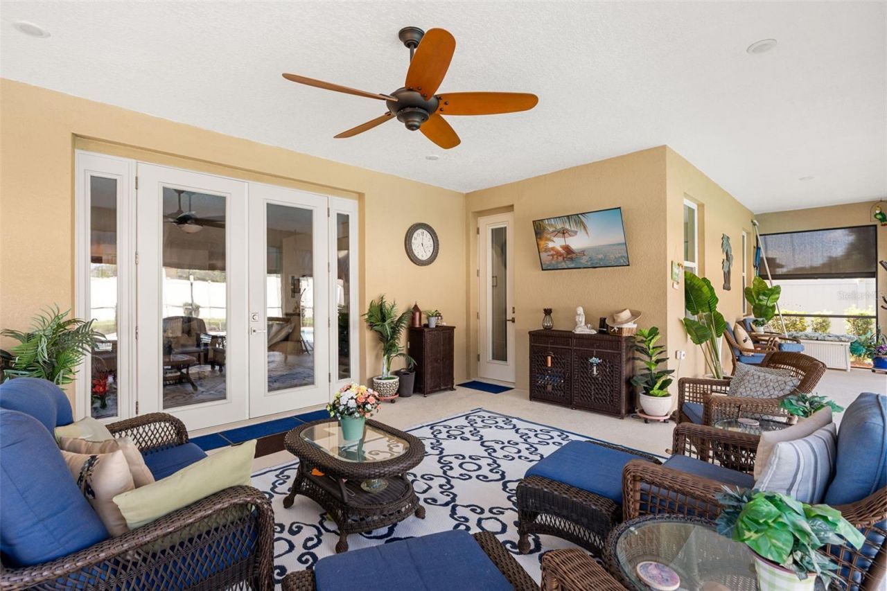 700 S Florida Avenue, Howey in the Hills, FL 34737 Photo