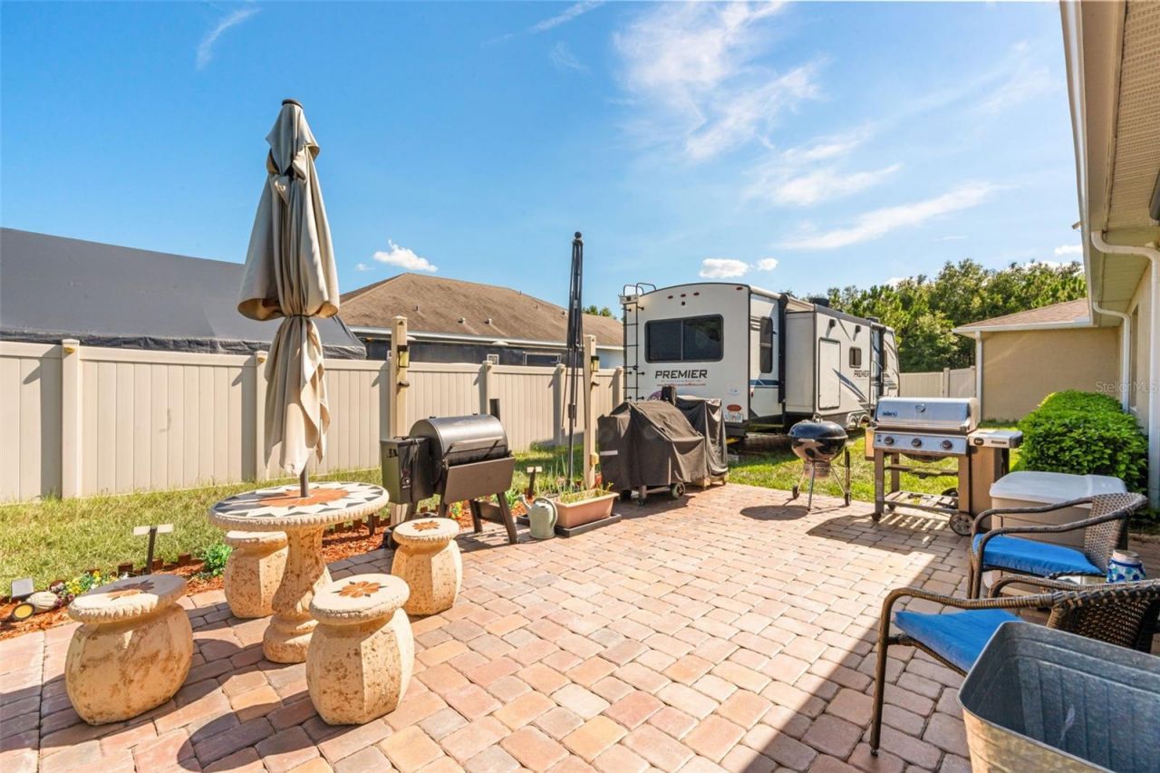 700 S Florida Avenue, Howey in the Hills, FL 34737 Photo