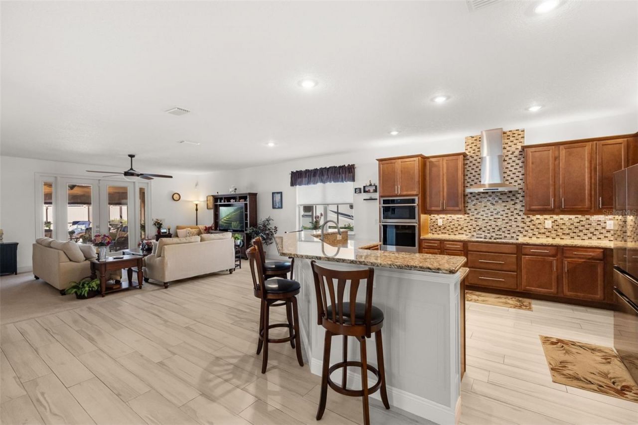 700 S Florida Avenue, Howey in the Hills, FL 34737 Photo