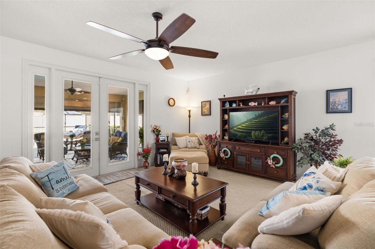 700 S Florida Avenue, Howey in the Hills, FL 34737 Photo