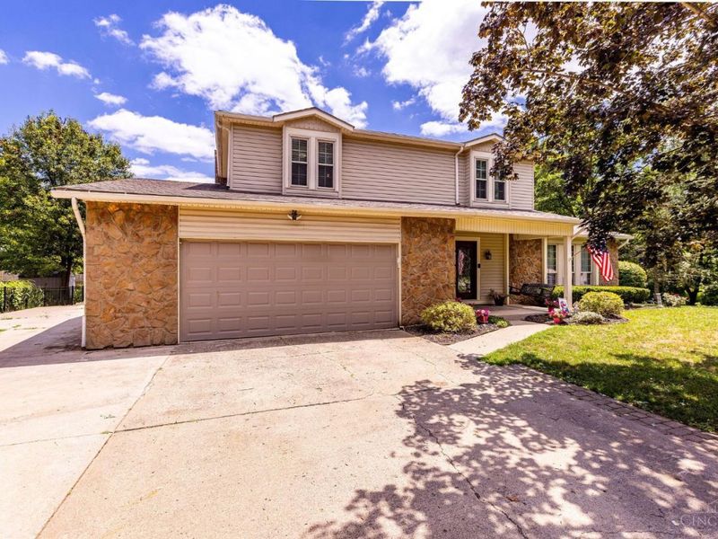 7226 Deer Hollow Drive, West Chester, OH 45069 Photo 2