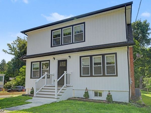 85 Madison St, Newton, NJ 07860