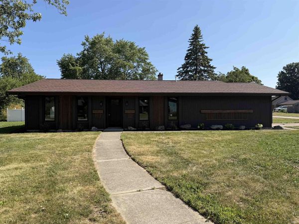 3925 Shannon Drive, Fort Wayne, IN 46835