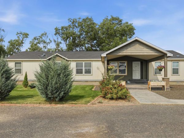 505 NE Adams St, Creston, WA 99117