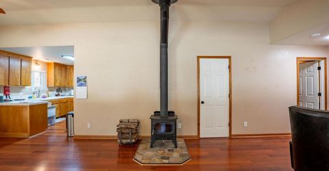 861 Stanford Avenue, South Lake Tahoe, CA 96150 Photo