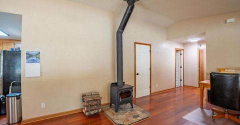 861 Stanford Avenue, South Lake Tahoe, CA 96150 Photo