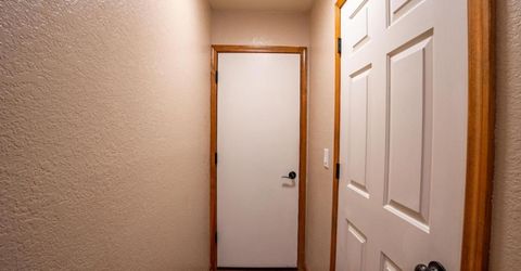 861 Stanford Avenue, South Lake Tahoe, CA 96150 Photo