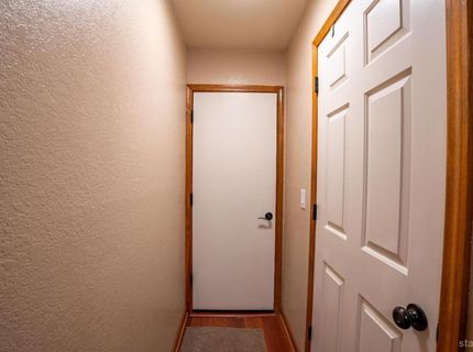 861 Stanford Avenue, South Lake Tahoe, CA 96150 Photo