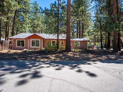 861 Stanford Avenue, South Lake Tahoe, CA 96150 Photo