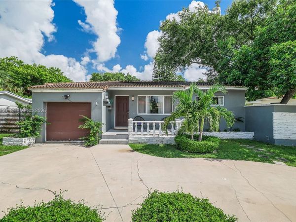 65 NW 116th St , Miami, FL 33168
