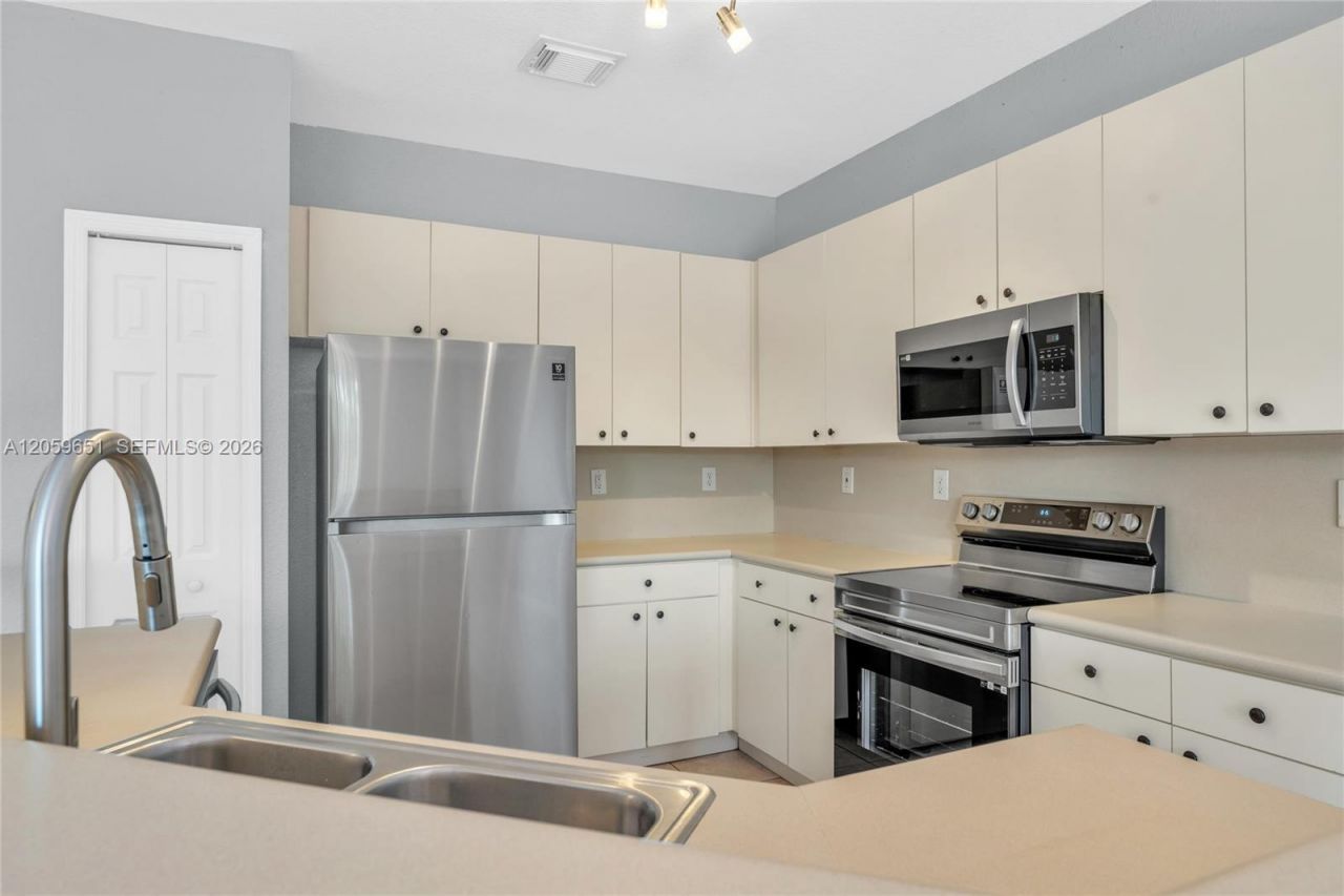 16673 SW 78 Terrace , Miami, FL 33193 Photo