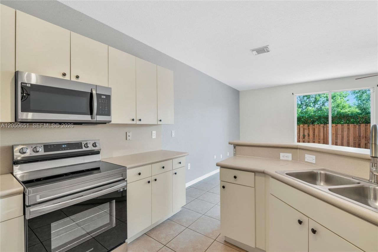16673 SW 78 Terrace , Miami, FL 33193 Photo