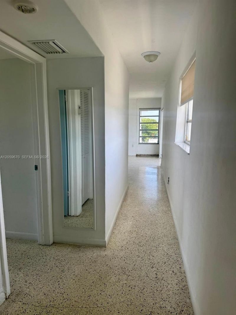 1736 SW 19th St , Unit 404, Miami, FL 33145 Photo