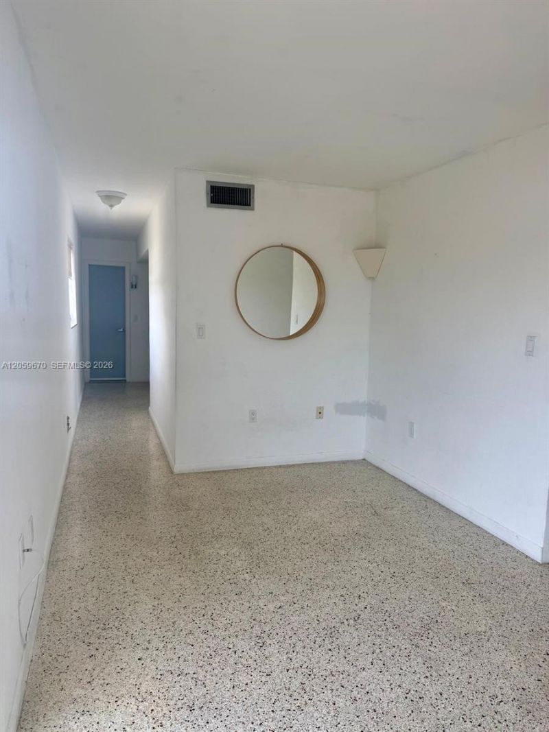1736 SW 19th St , Unit 404, Miami, FL 33145 Photo