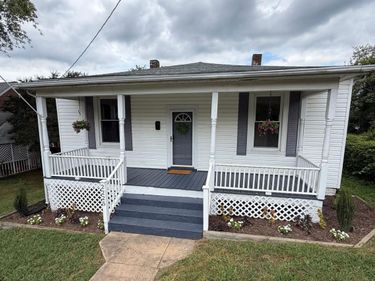 2225 Sabine Avenue, Lynchburg, VA 24501