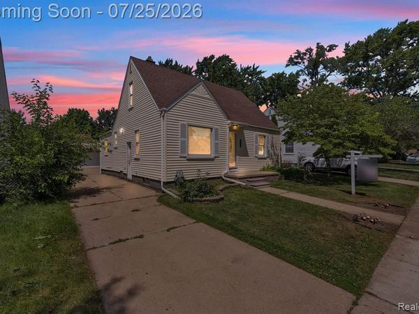 2630 Queen Street , Dearborn, MI 48124