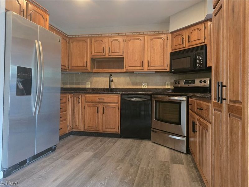610 Notre Dame Avenue, Youngstown, OH 44515 Photo 6