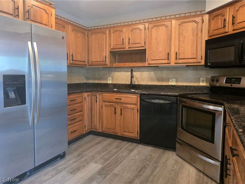 610 Notre Dame Avenue, Youngstown, OH 44515 Photo 8