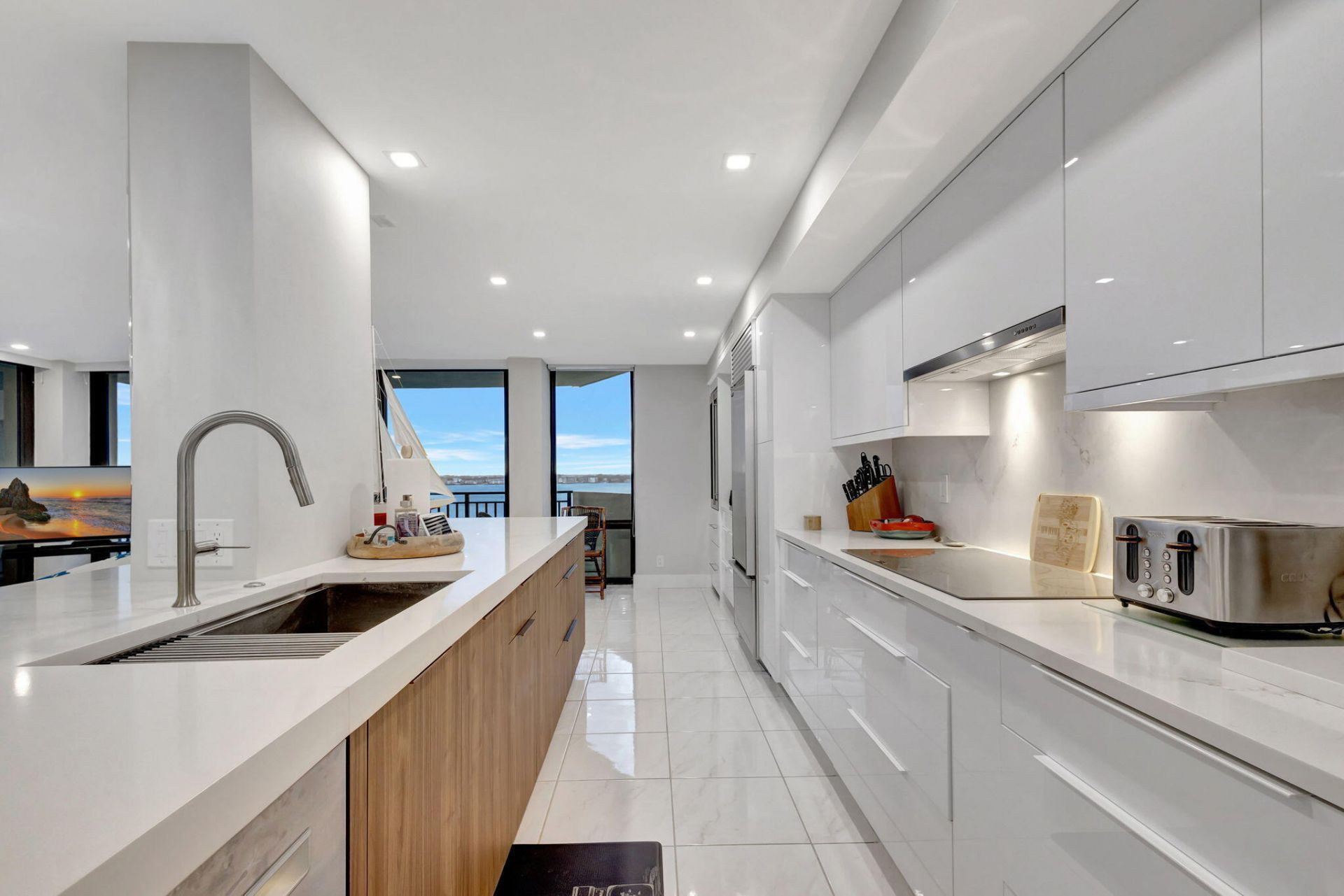 5460 N Ocean Drive, Unit 7C, Singer Island, FL 33404 Photo