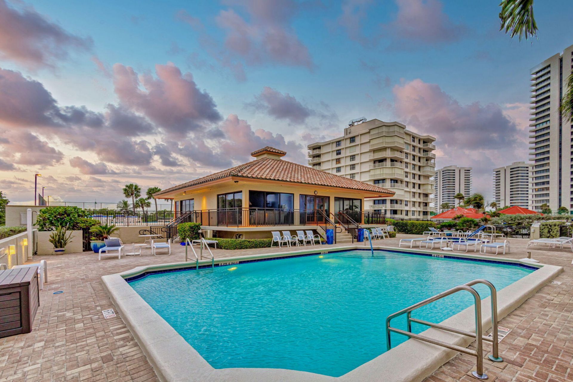 5460 N Ocean Drive, Unit 7C, Singer Island, FL 33404 Photo