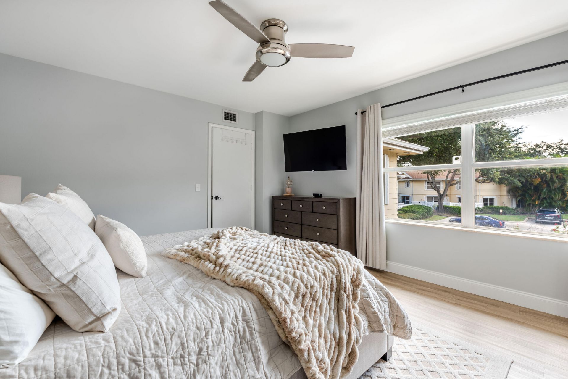 8135 Bridgewater Court, Unit 35C, Lake Clarke Shores, FL 33406 Photo