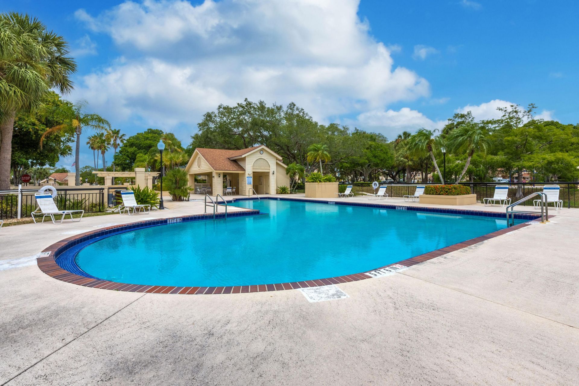 8135 Bridgewater Court, Unit 35C, Lake Clarke Shores, FL 33406 Photo