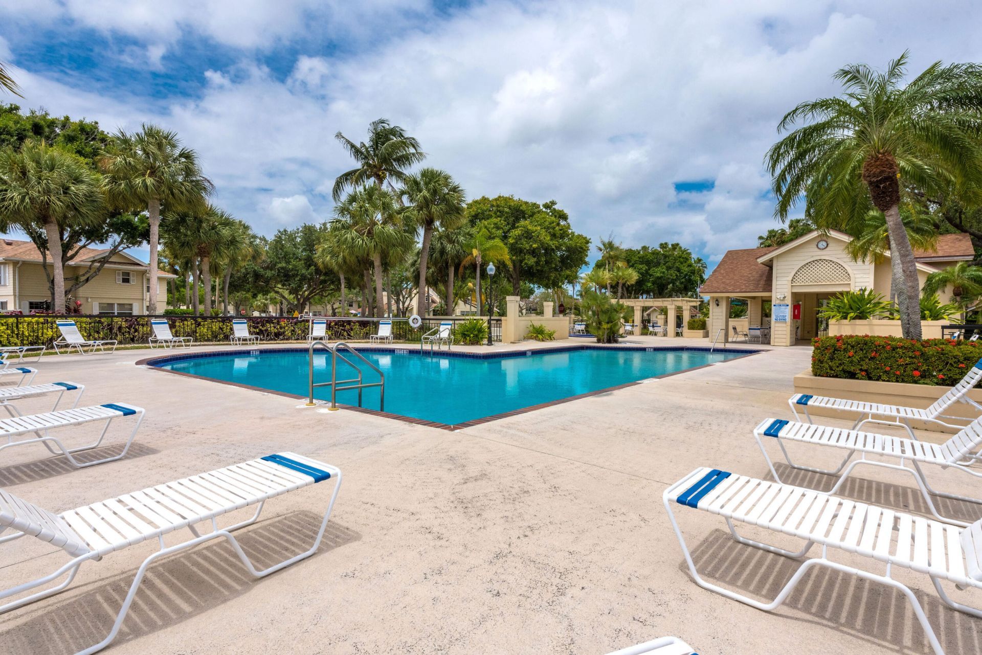8135 Bridgewater Court, Unit 35C, Lake Clarke Shores, FL 33406 Photo