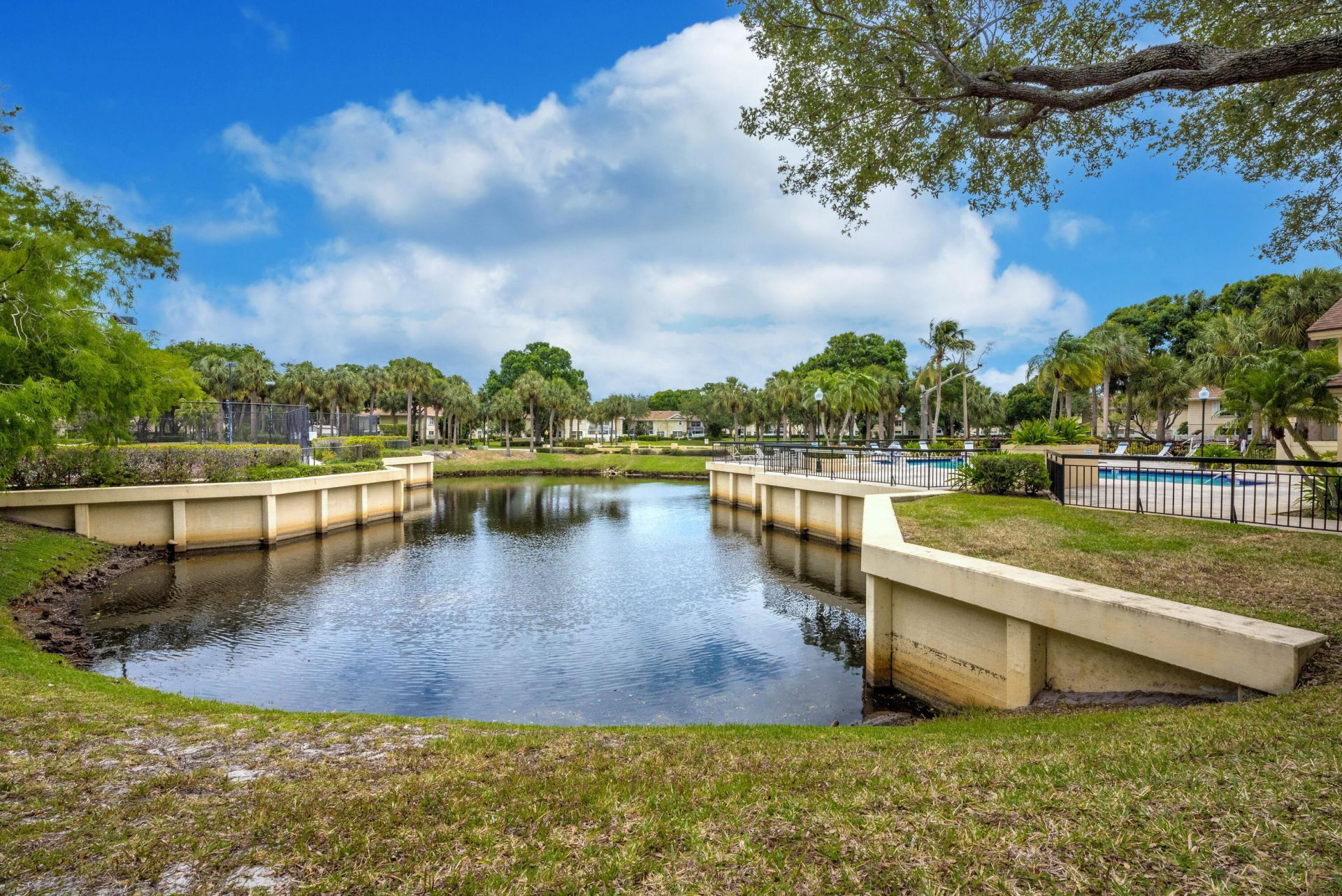 8135 Bridgewater Court, Unit 35C, Lake Clarke Shores, FL 33406 Photo