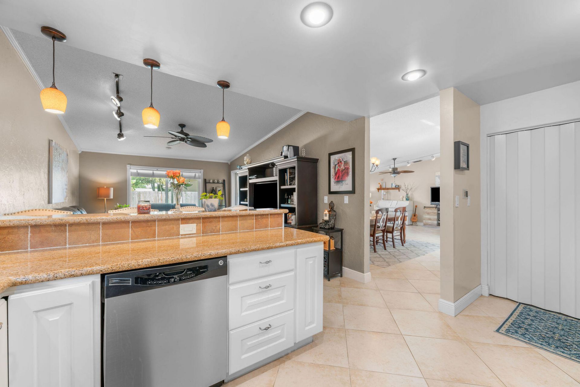 5569 SW 112th Terrace, Cooper City, FL 33330 Photo