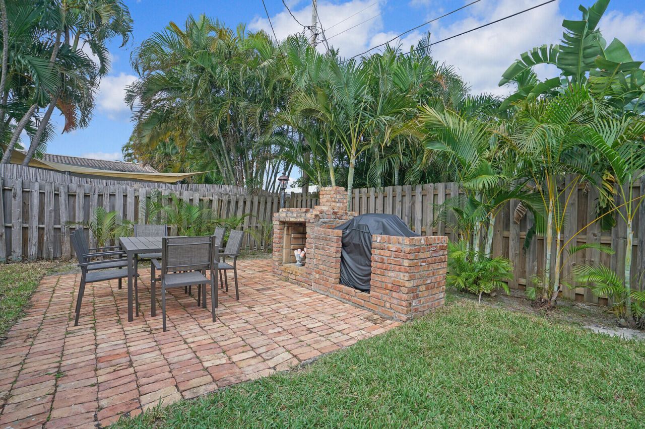 1333 SE 8th Street, Deerfield Beach, FL 33441 Photo