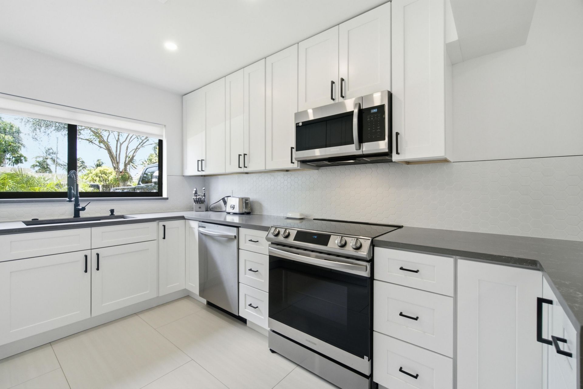 1333 SE 8th Street, Deerfield Beach, FL 33441 Photo
