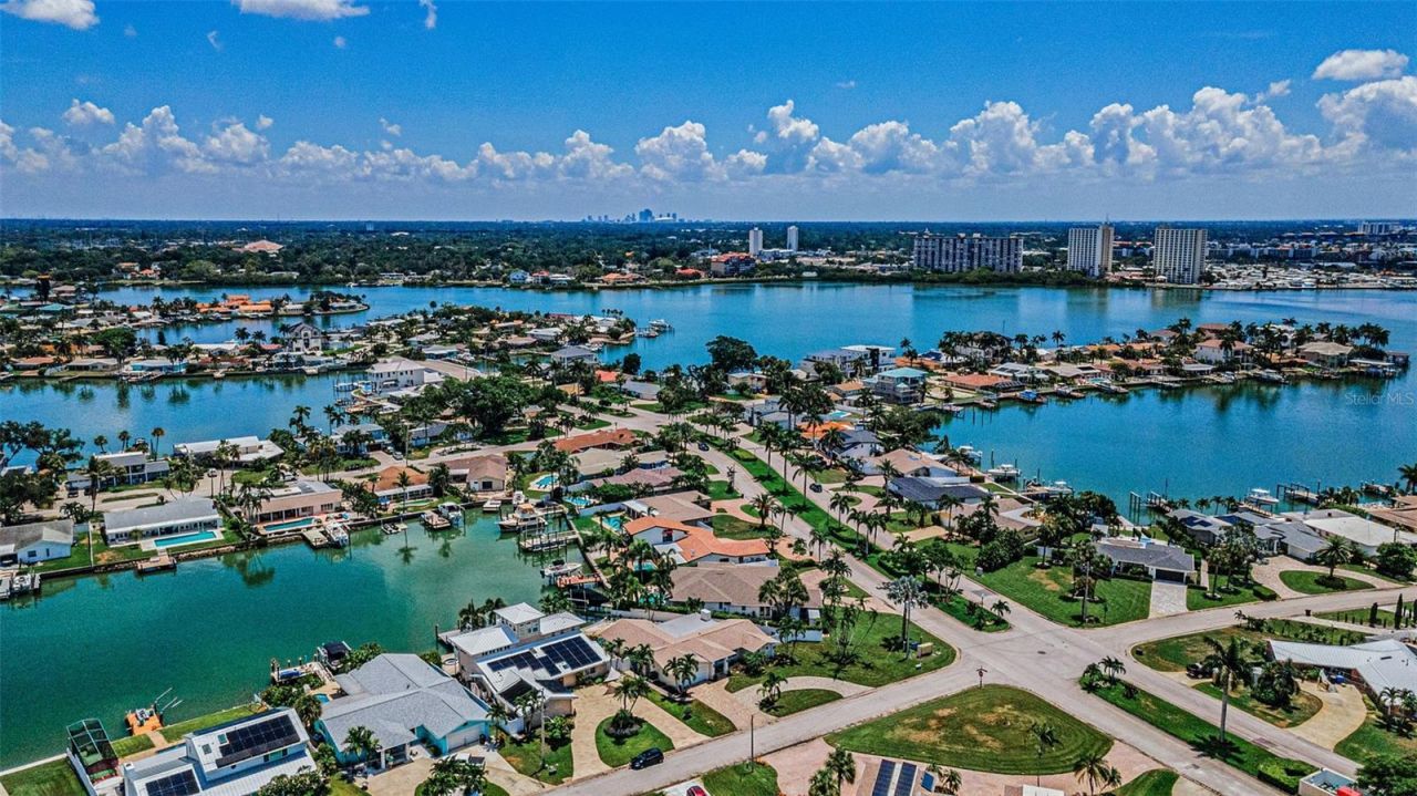 7901 10th Avenue S, Saint Petersburg, FL 33707 Photo